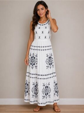 NWT Loft wavy embroidered medallion white navy maxi dress Sz S